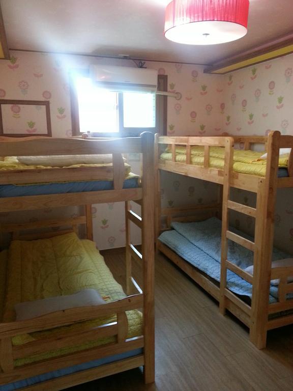 Gyeongju Friend Guesthouse Værelse billede